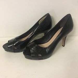Via Spiga Black Patent Leather Pumps peeptoe 6W